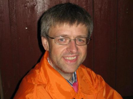 Espen Grimsland blir igjen økonomisjef i Gjerstad kommune. Foto: Fra engasjement som frivillig under Møllafestivalen