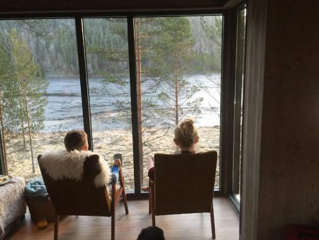 I Kråkeslottet kan man nyte freden med flott utsikt og spennende naturopplevelser. Foto: Facebook.