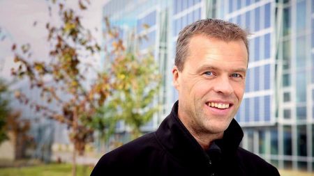 Verkssjef ved Elkem Solar, Geir Ausland