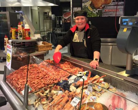 Kari Avreid er spesialist på fisk og sjømat hos Eurospar Brokelandsheia