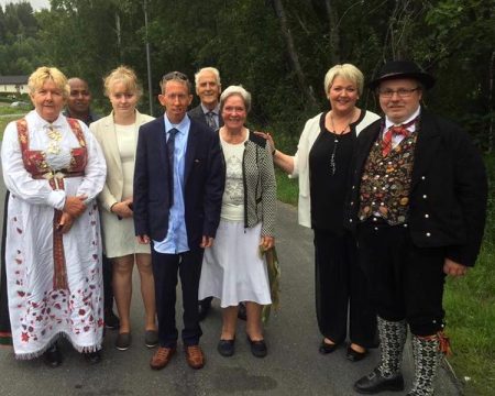 Disse flotte gjersdølingene representerte kommunen under den kongelige hagefesten i Kristiandsand onsdag ettermiddag