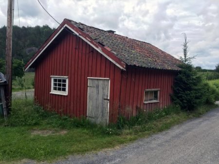Mostadsmia er viktig å bevare for fremtidige generasjoner, mener Gjerstad knivklubb