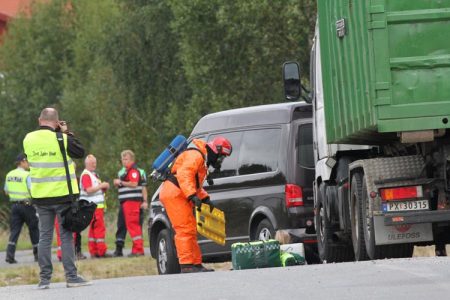 Fra dagens kriseøvelse på Brokelandsheia, her en lastebil med utslipp av kjemikalier