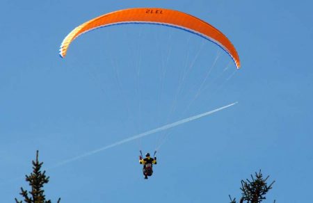 Til helgen kan du få mer informasjon om paraglidersporten på Trydal i øvre Gjerstad.