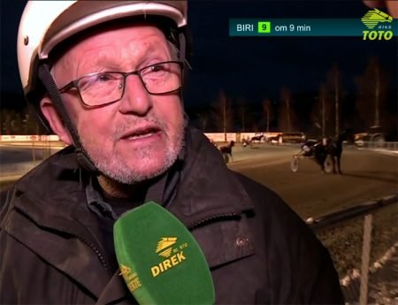 Tor Martin kan feire en ny storseier, denne gang med Moe Tjalve.  Skjermdump: Norsk Rikstoto.