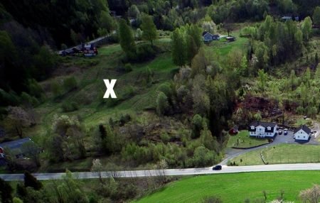Her ligger tomten for boligfeltet som foreslås utbygd ved Mostad i øvre Gjerstad