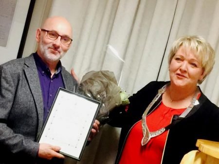 Fikk KS hedersmedalje for 24 år i lokalpolitikken