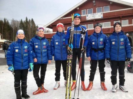Gudrun Fidje Gryting, Kristine Fidje Gryting, Fredrik Johnsen, Magnus Sørbø, Halvor Sørbø og Erling Gryting Hafredal. Foto: GIL