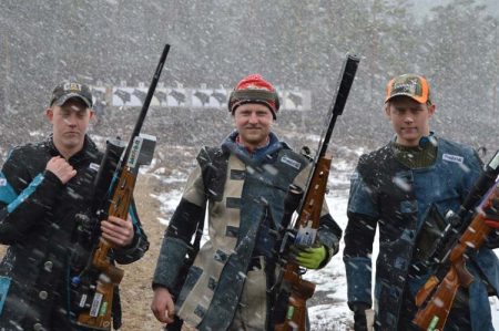 Fylkesmester Svein Jørund Githmark, flankert av Terje Terjesen (nr.3) og Marcus Langmyr (nr. 2)