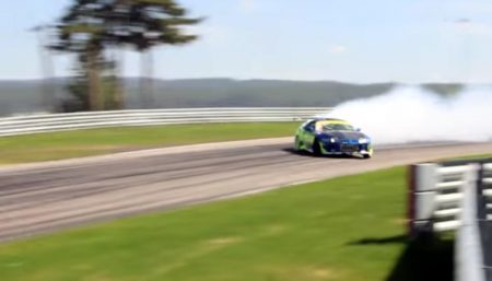 Det var røykfullt i lufta under helgens Gatebil-race i drifting i Våler i Østfold