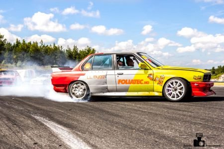 Olav Haugen Hasdal vant helgas driftingkonkurranse på Rudskogen for BMW E30-biler.