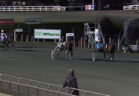 Per Vetle Kals tok en fin seier på Sørlandet Travpark i kveld