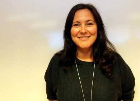 May Yvonne Hjellvik stiller spørsmål med tidligere behandling av skolestruktursaken