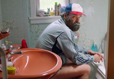 Atle Antonsen spiller hele 11 roller i den nye "Norske Byggeklosser" som snart har premiere