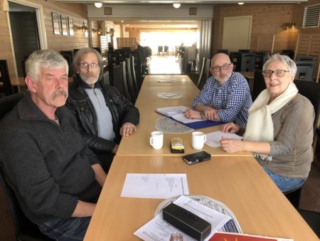 Styret i Gjerstad Handikaplag:  f.v. Stig Arild Lund, Karl Petter Eriksen, Kai Ove Sandåker og Dina Lille-Østerholt. Liv Ingebjørg Berntsen og Edith Fone Lund var ikke tilstede da bildet ble tatt.