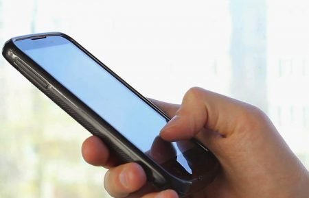 Er du en "kløpper" på mobiltelefon ligger du godt an til å gjøre det bra i årets SMS-konkurranse under Brokelandsheiadagene