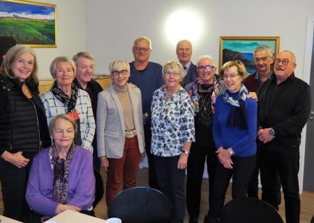 Høyreveteraner fra Aust- og Vest-Agder har stiftet Agder Senior Høyre. Ragnhild Løvdal fra Gjerstad skal representere østregionen av det nye fylket. Foto: Facebook.