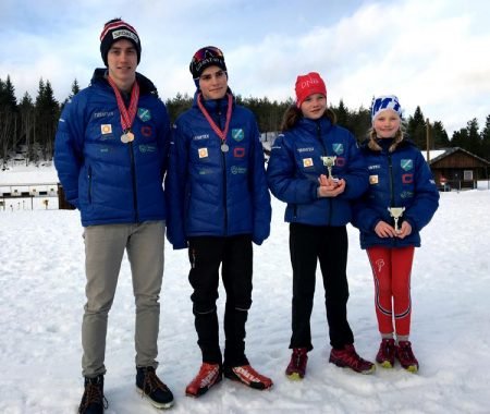 Lars De Bartolo, Endre De Bartolo, Anne Eskeland og Kristiane Svendsen Blesvik. Håvard S. Winterkjær var ikke tilstede da bildet ble tatt. Foto: GIL