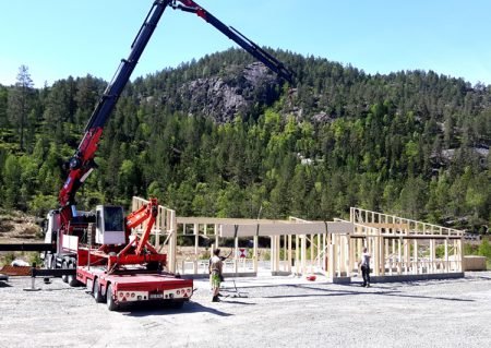 Nye bygninger er under oppføring ved Solem skytebane. Foto: Gjerstad JFF.