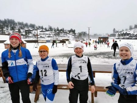 Mange blide debutanter i skiskyting i helga. Foto: GIL