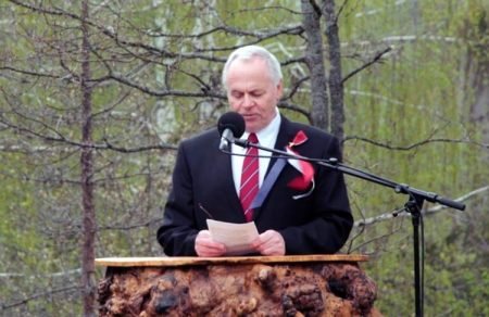 Kjell Wedø holdt årets minnetale for de falne etter 2. verdenskrig.