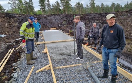 Stor dugnadsinnsats sikrer god fremdrift for det nye skianlegget på Vestøl