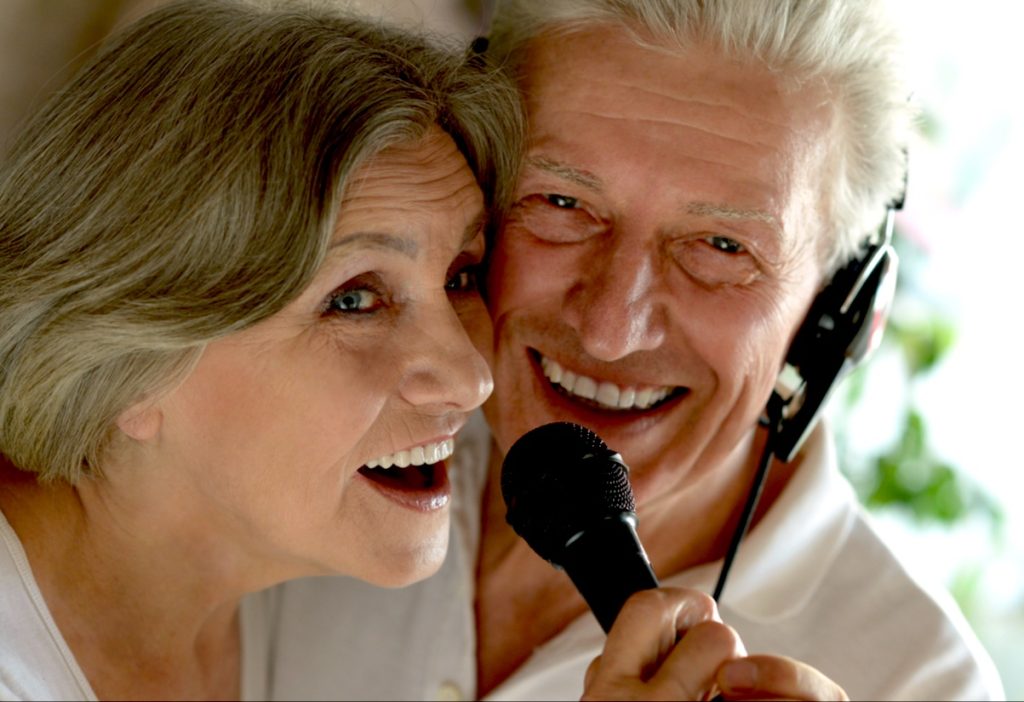 Vegårshei og Gjerstad demenskor: Sang, fellesskap og en god kaffekopp