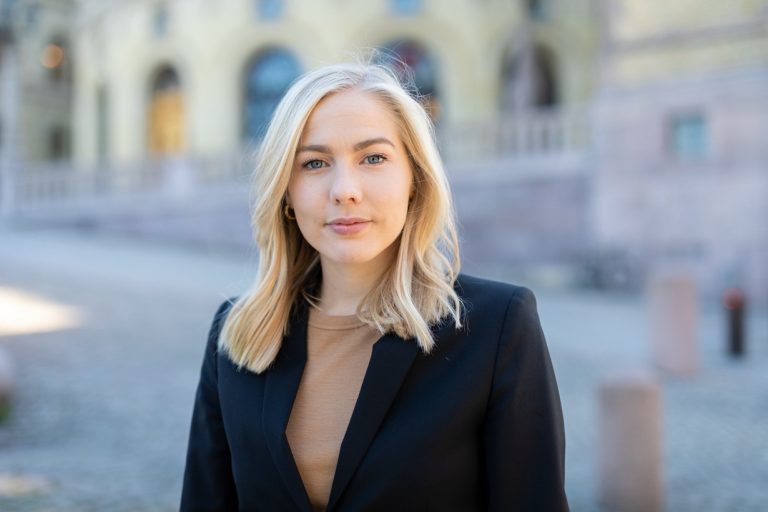 – Nå skal bakmennene tas
