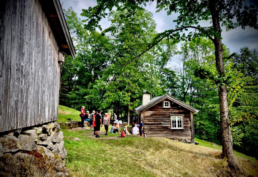 Velkommen til sommerkafé i Melaaslia på lørdag